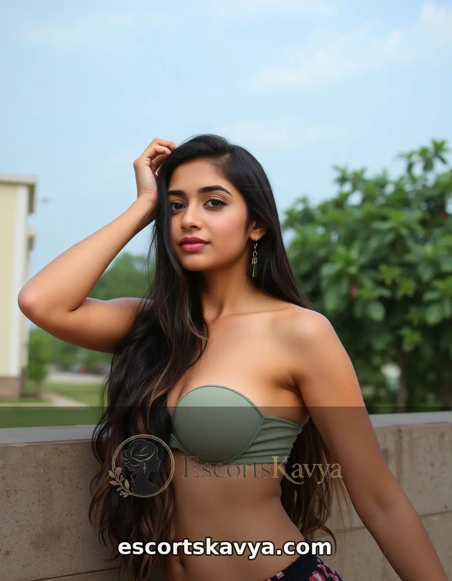 Isha Khanna airhostess in Chandigarh