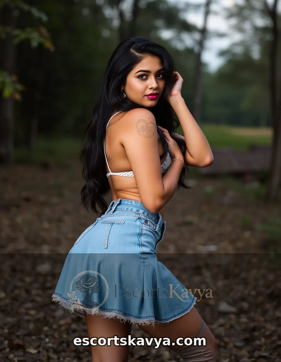 Priya Anand college girl in Chandigarh